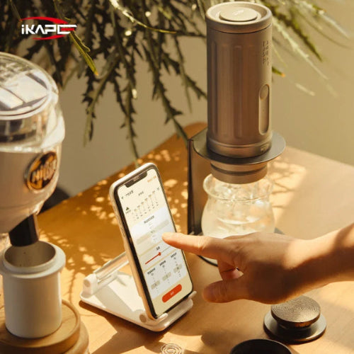 IKAPE Kapo K2 espresso machine with portafilter attached